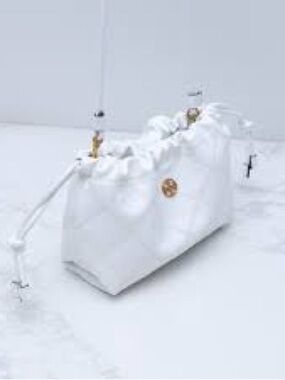 Tory Burch Willa Glazed leather E/W drawstring bag includes wallet&chain